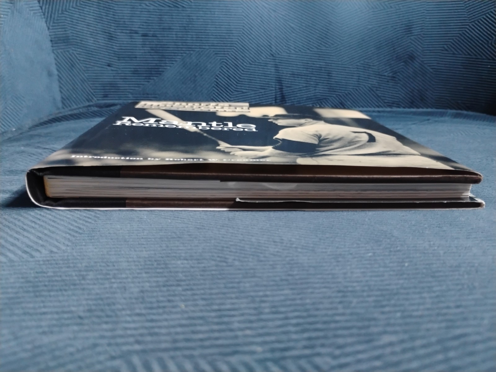 SPORTS ILLUSTRATED PRESENTS: MANTLE REMEMBERED (1995 HC) – New!