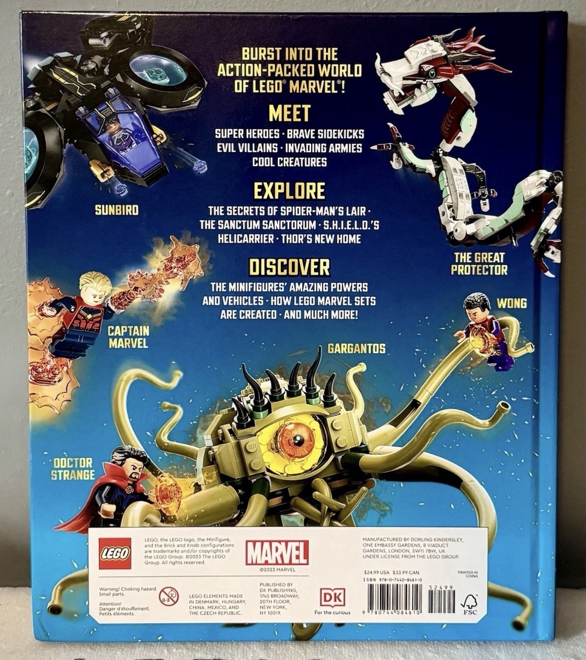 Lego Marvel Visual Dictionary With an Exclusive Iron Man Minifigure