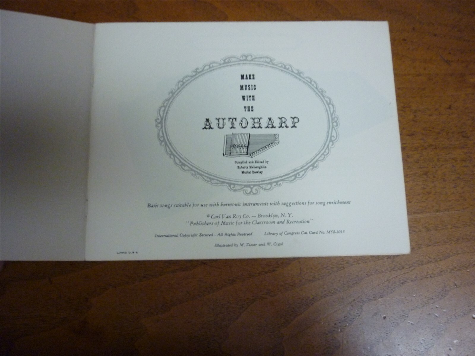 Make Music with the Autoharp. No date. 47 pages. VG copy.