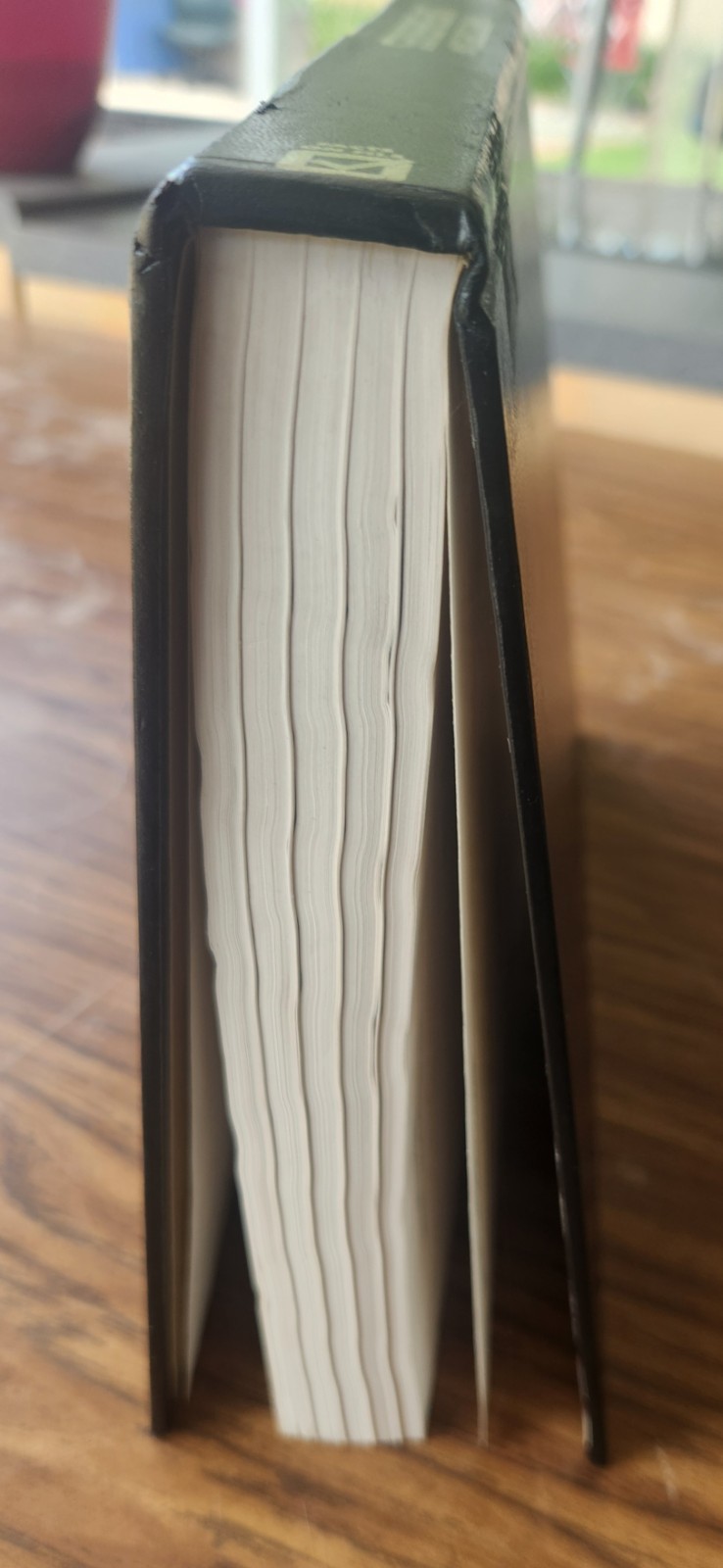 The Encyclopedia of Super Heroes ..HARD COVER