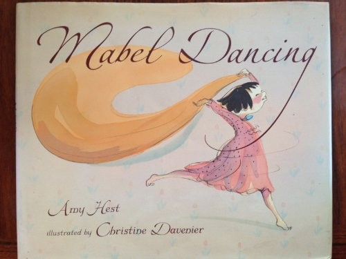 Mabel Dancing, Hest, Amy