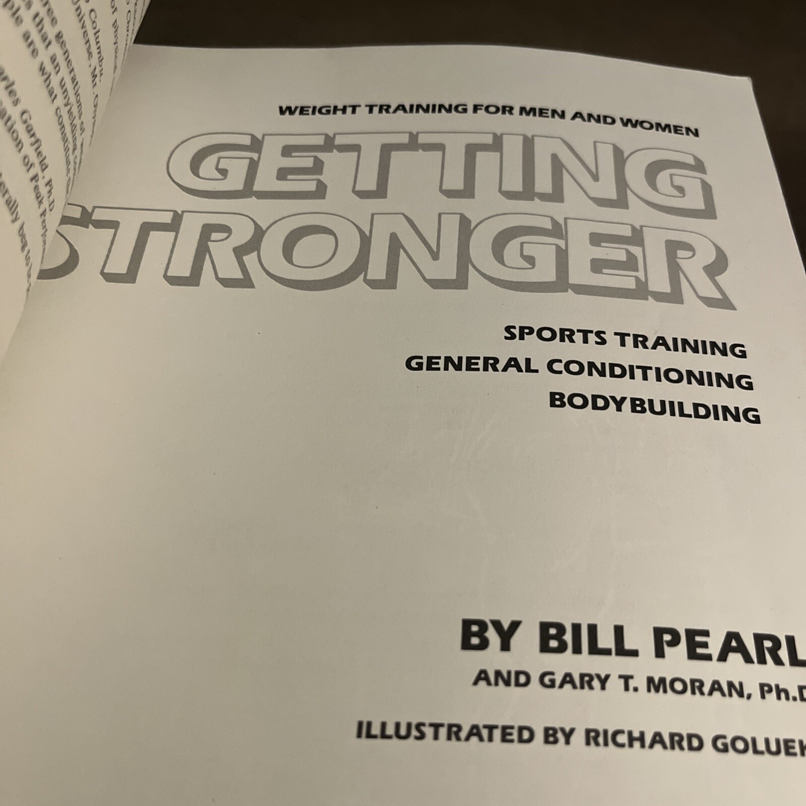 Getting Stronger : Weight Training for Men and Women 464 Pages. G-2
