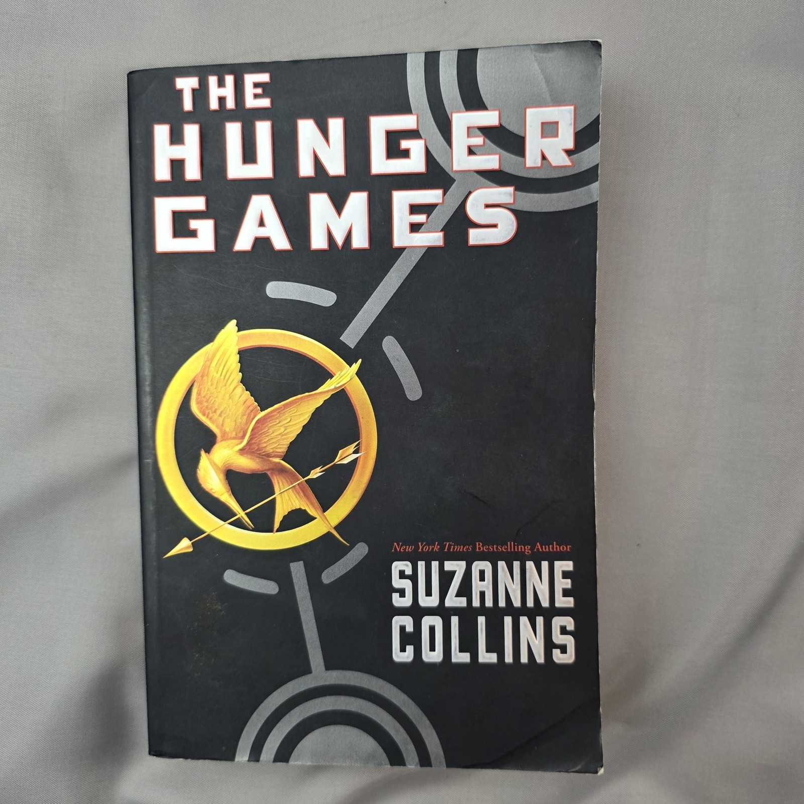Mockingjay & Hunger Games Suzanne Collins Scholastic PB 2 Book Lot YA Black Blue